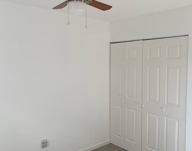 2113 Harbour Drive - Photo Thumbnail 6
