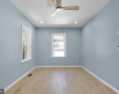 119 N Cambridge Avenue - Photo Thumbnail 12