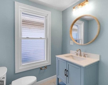 119 N Cambridge Avenue - Photo Thumbnail 10