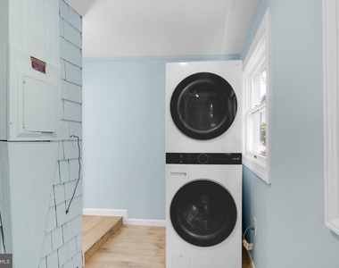 119 N Cambridge Avenue - Photo Thumbnail 14