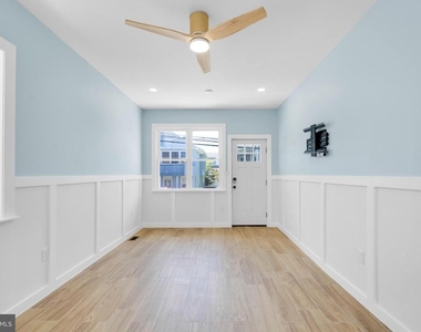 119 N Cambridge Avenue - Photo Thumbnail 1