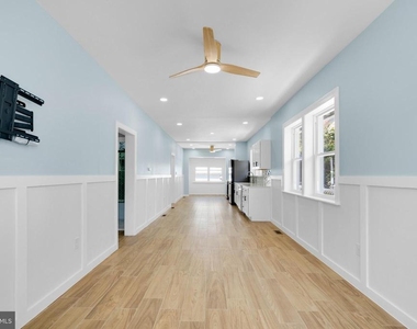 119 N Cambridge Avenue - Photo Thumbnail 2