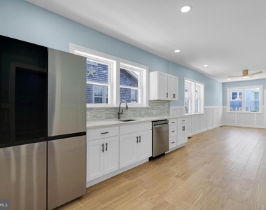 119 N Cambridge Avenue - Photo Thumbnail 4