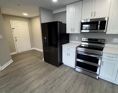 6900 Saint Ignatius Drive - Photo Thumbnail 7