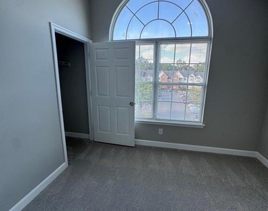 6900 Saint Ignatius Drive - Photo Thumbnail 23