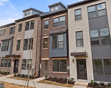 6045 Soho Way - Photo Thumbnail 1