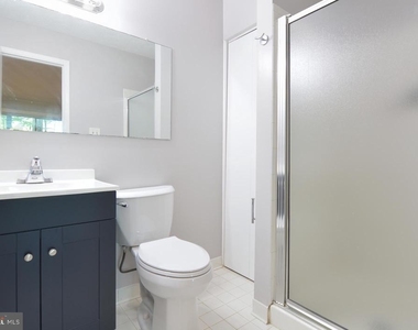 13326 Waterside Circle - Photo Thumbnail 25