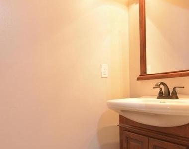 13326 Waterside Circle - Photo Thumbnail 3
