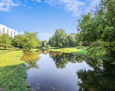 10500 Rockville Pike - Photo Thumbnail 9