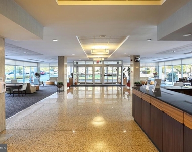 10500 Rockville Pike - Photo Thumbnail 6