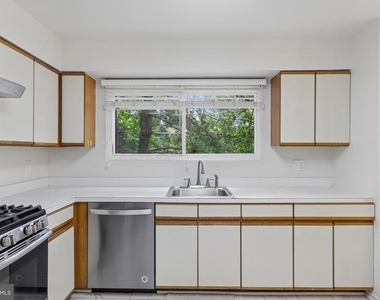 10739 Mist Haven Terrace - Photo Thumbnail 3