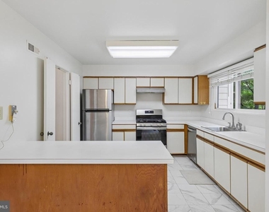 10739 Mist Haven Terrace - Photo Thumbnail 5
