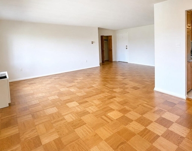 4800 Chevy Chase Drive - Photo Thumbnail 15