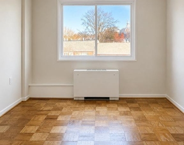4800 Chevy Chase Drive - Photo Thumbnail 22
