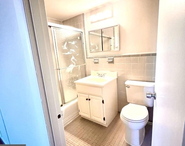 4800 Chevy Chase Drive - Photo Thumbnail 16