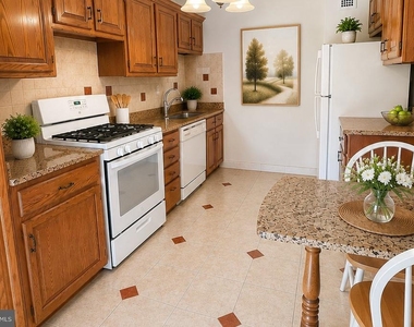 4800 Chevy Chase Drive - Photo Thumbnail 16