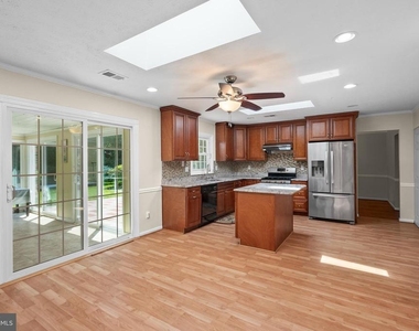 4650 Palomino Court - Photo Thumbnail 16