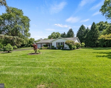 4650 Palomino Court - Photo Thumbnail 2
