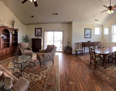 301 Muir Street - Photo Thumbnail 30