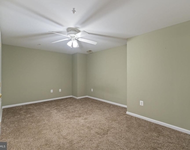 211 Westlake Boulevard - Photo Thumbnail 18