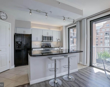 616 E Street Nw - Photo Thumbnail 5