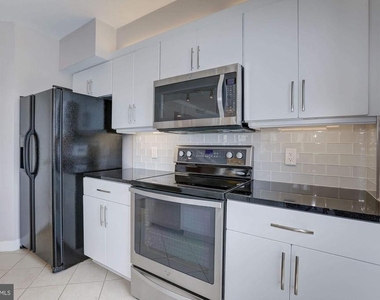 616 E Street Nw - Photo Thumbnail 8