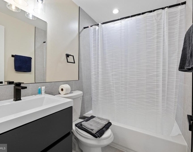 3517 3517 14th Street Nw - Photo Thumbnail 7