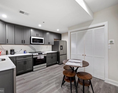3517 3517 14th Street Nw - Photo Thumbnail 4