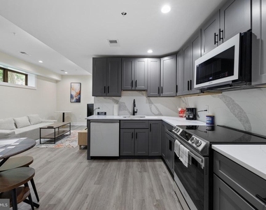 3517 3517 14th Street Nw - Photo Thumbnail 5
