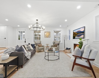 5520 North Capitol Street Nw - Photo Thumbnail 5