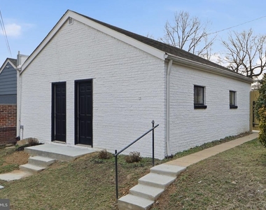 5520 North Capitol Street Nw - Photo Thumbnail 37