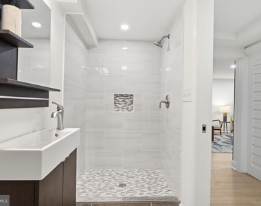 5520 North Capitol Street Nw - Photo Thumbnail 34