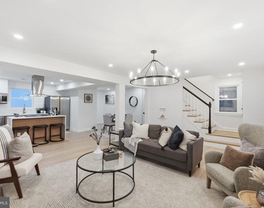 5520 North Capitol Street Nw - Photo Thumbnail 7
