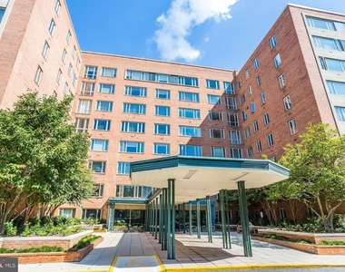 4301 Massachusetts Avenue Nw - Photo Thumbnail 5