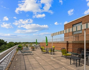 4301 Massachusetts Avenue Nw - Photo Thumbnail 3