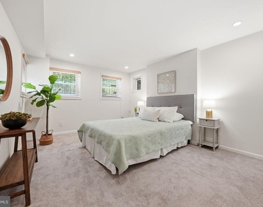 1200 East Capitol Street Ne - Photo Thumbnail 18