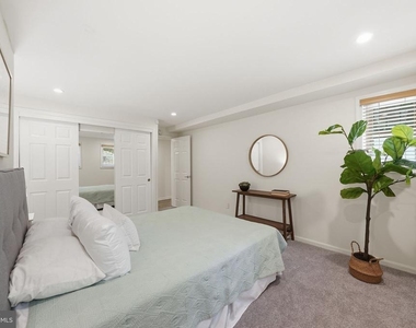1200 East Capitol Street Ne - Photo Thumbnail 20