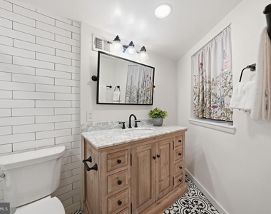 1200 East Capitol Street Ne - Photo Thumbnail 24
