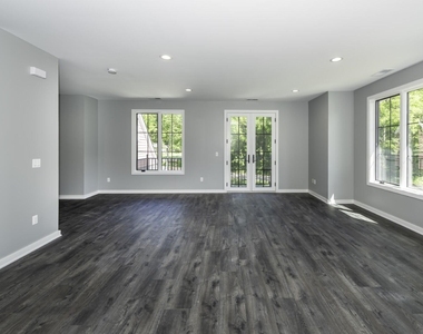 5399 Plymouth Road - Photo Thumbnail 9