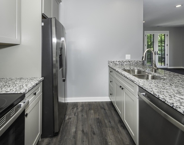 5399 Plymouth Road - Photo Thumbnail 15
