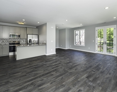 5399 Plymouth Road - Photo Thumbnail 8