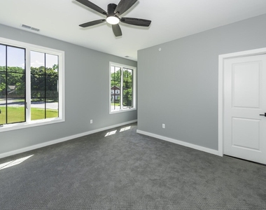 5399 Plymouth Road - Photo Thumbnail 19