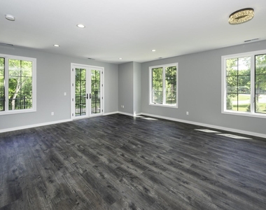5399 Plymouth Road - Photo Thumbnail 5