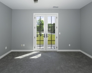 5399 Plymouth Road - Photo Thumbnail 32