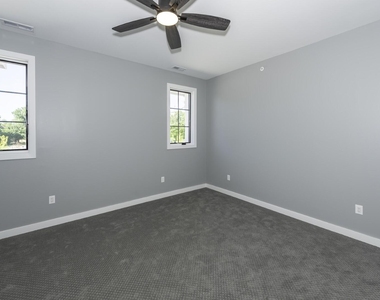 5395 Plymouth Road - Photo Thumbnail 19