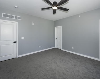 5395 Plymouth Road - Photo Thumbnail 29