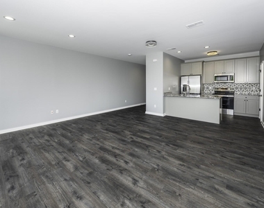 5395 Plymouth Road - Photo Thumbnail 8
