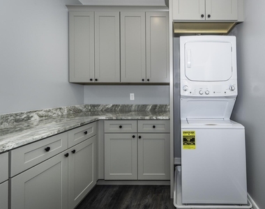 5395 Plymouth Road - Photo Thumbnail 32