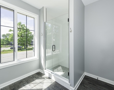 5395 Plymouth Road - Photo Thumbnail 23