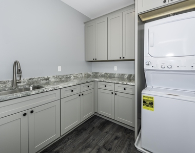 5395 Plymouth Road - Photo Thumbnail 34